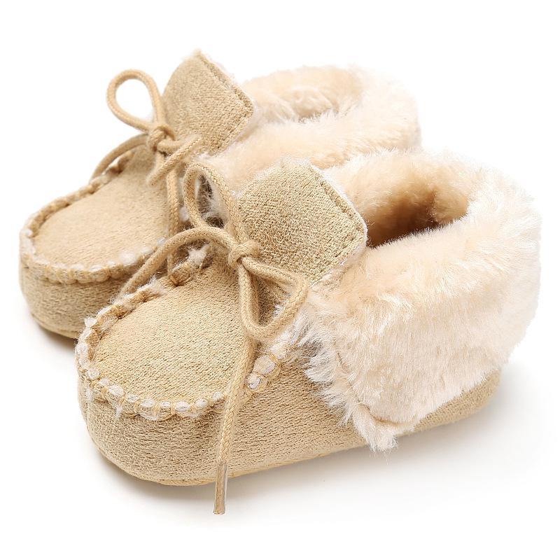 Chaussons en peau de mouton avec fermeture à lacets pour bébé - Trendy Boutic